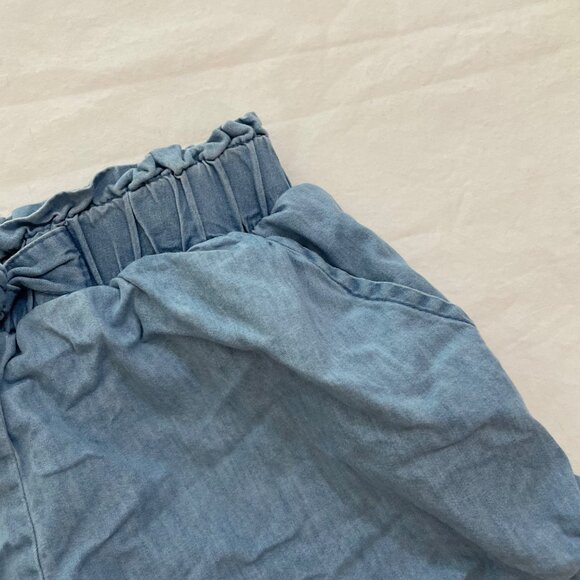 Carters Kids Chambray Ruffle Waist Shorts 8/8A Light Blue - Picture 2 of 4
